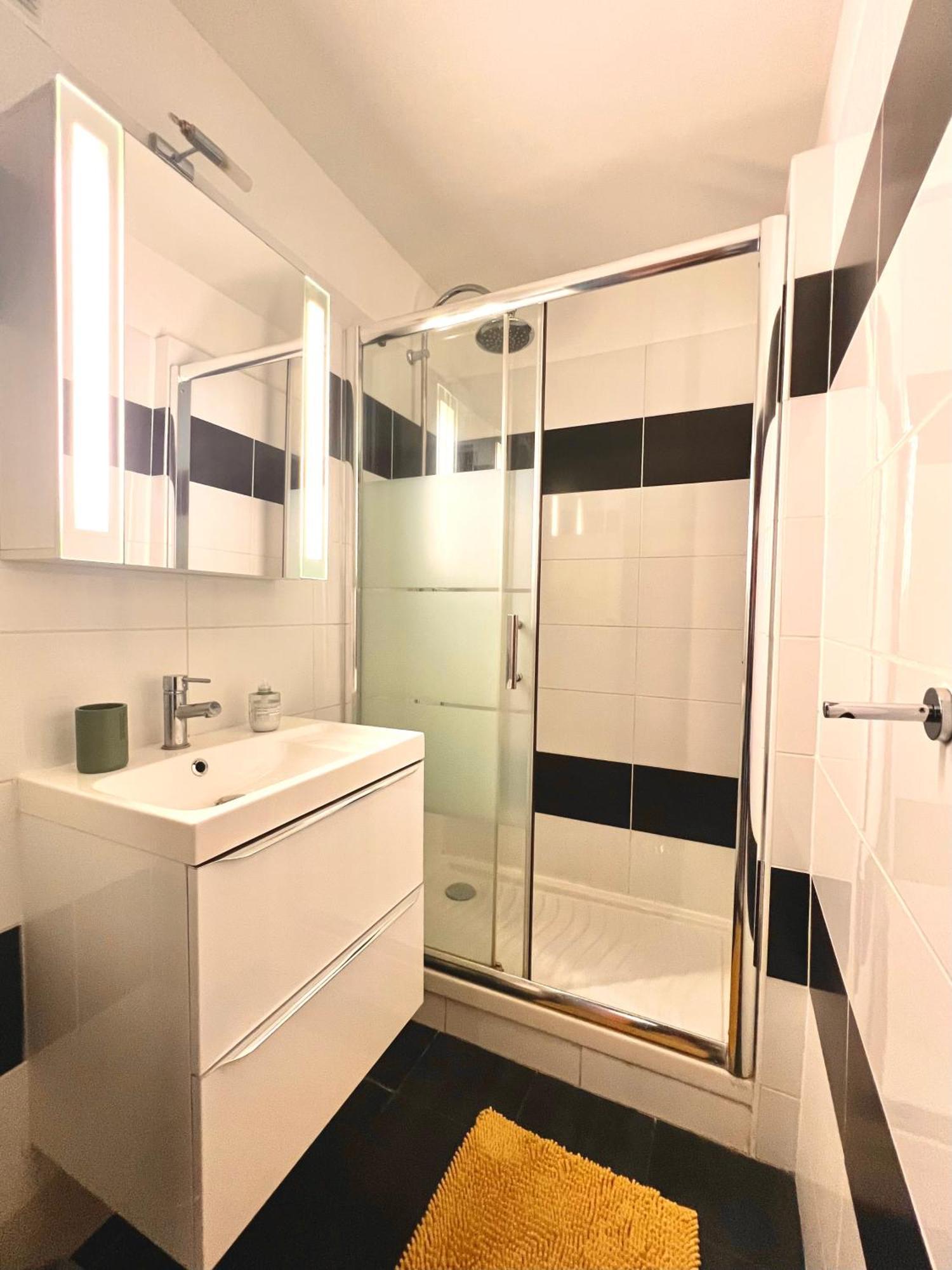 Appartement Proche Gare, 6 Voyageurs Et Stationnement Gratuit Reims Luaran gambar